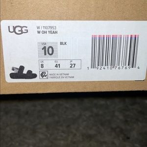 Womens Ugg fluff yeah